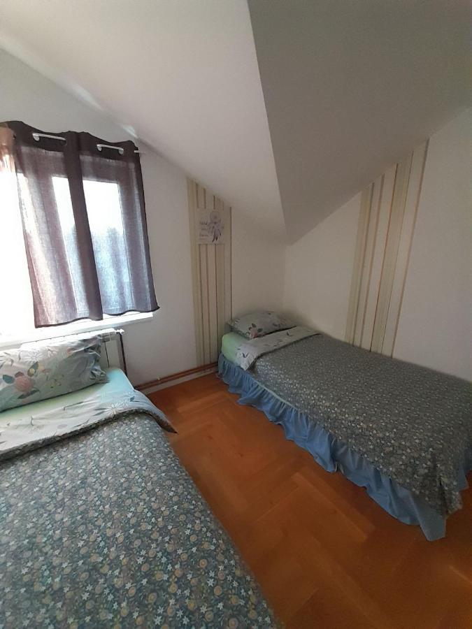 Apartment Ken Surcin Екстер'єр фото