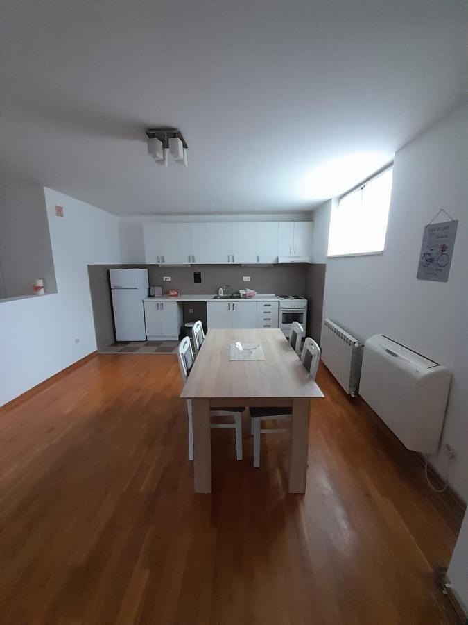 Apartment Ken Surcin Екстер'єр фото