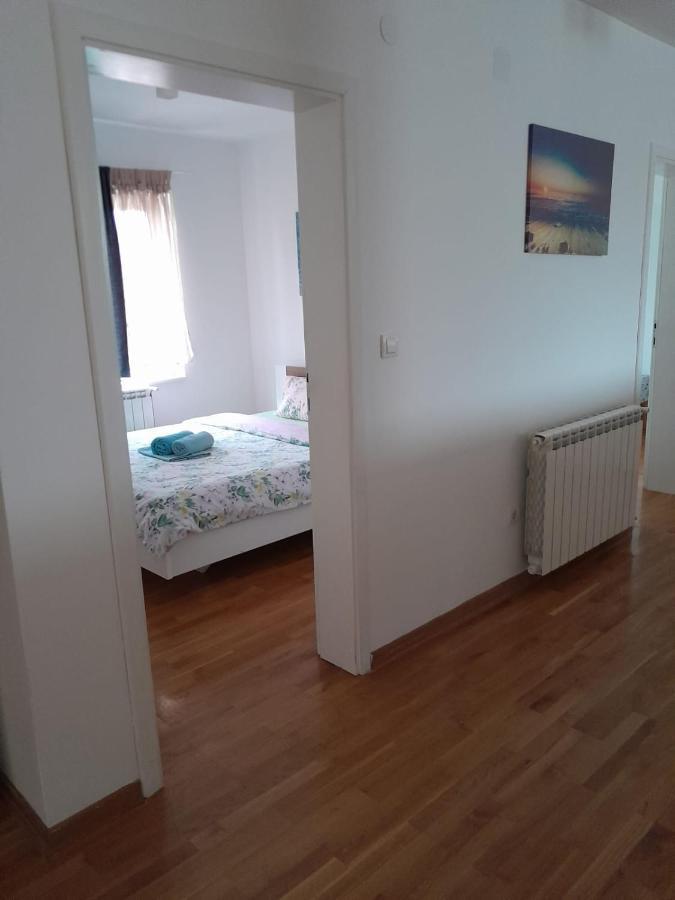 Apartment Ken Surcin Екстер'єр фото